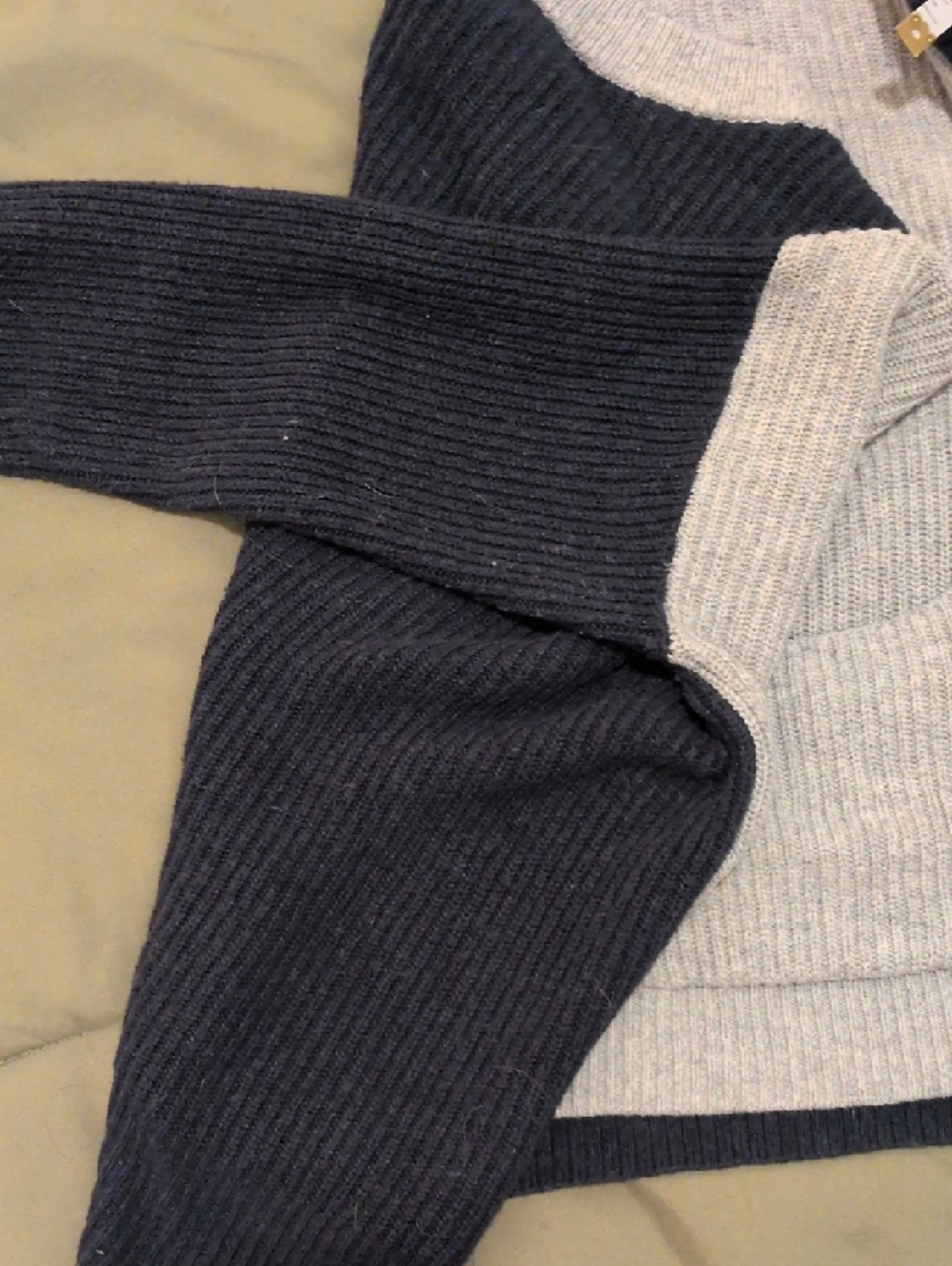 Madewell Two-Tone Gray and Navy Blue Crewneck Sweater - Picture 6 of 6